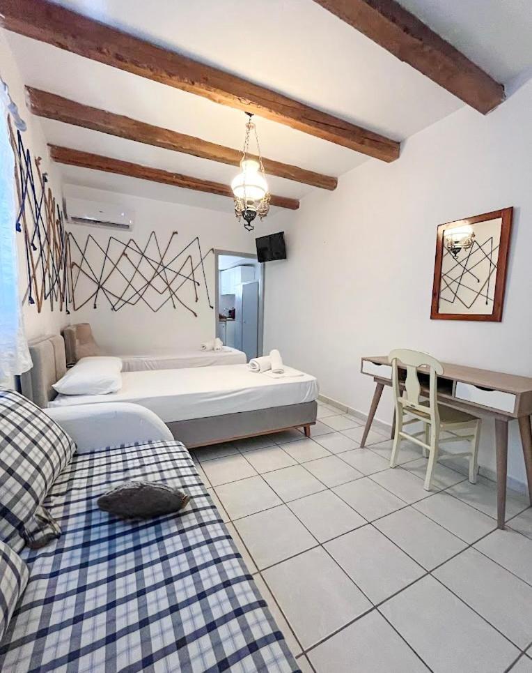 Hotel Camares Alopronia Exteriér fotografie
